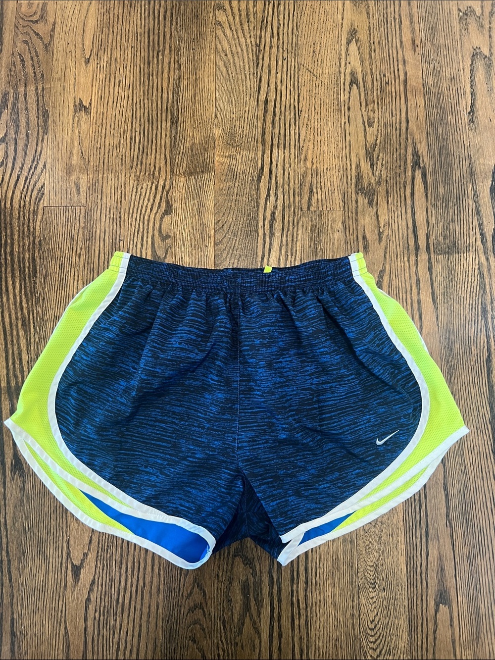 Nike Women’s Navy & Neon Yellow Athletic Running Shorts - Picture 1 of 7